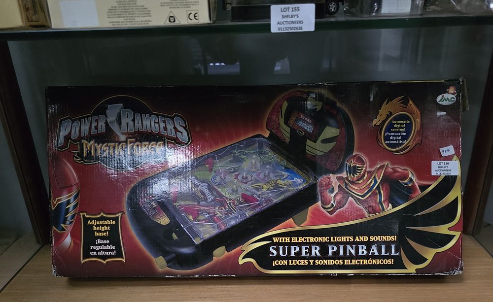 Lot 156: 1 X POWER RANGERS PINBALL GAME