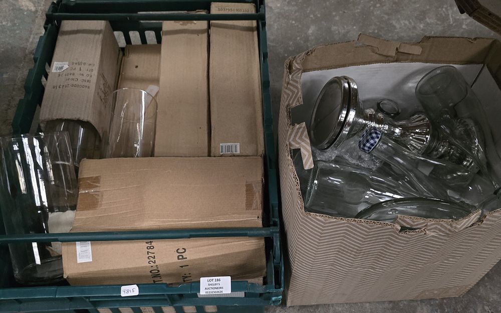 Lot 186: 1 X BOX CONTAINING GLASS VASES BOTTLES ETC