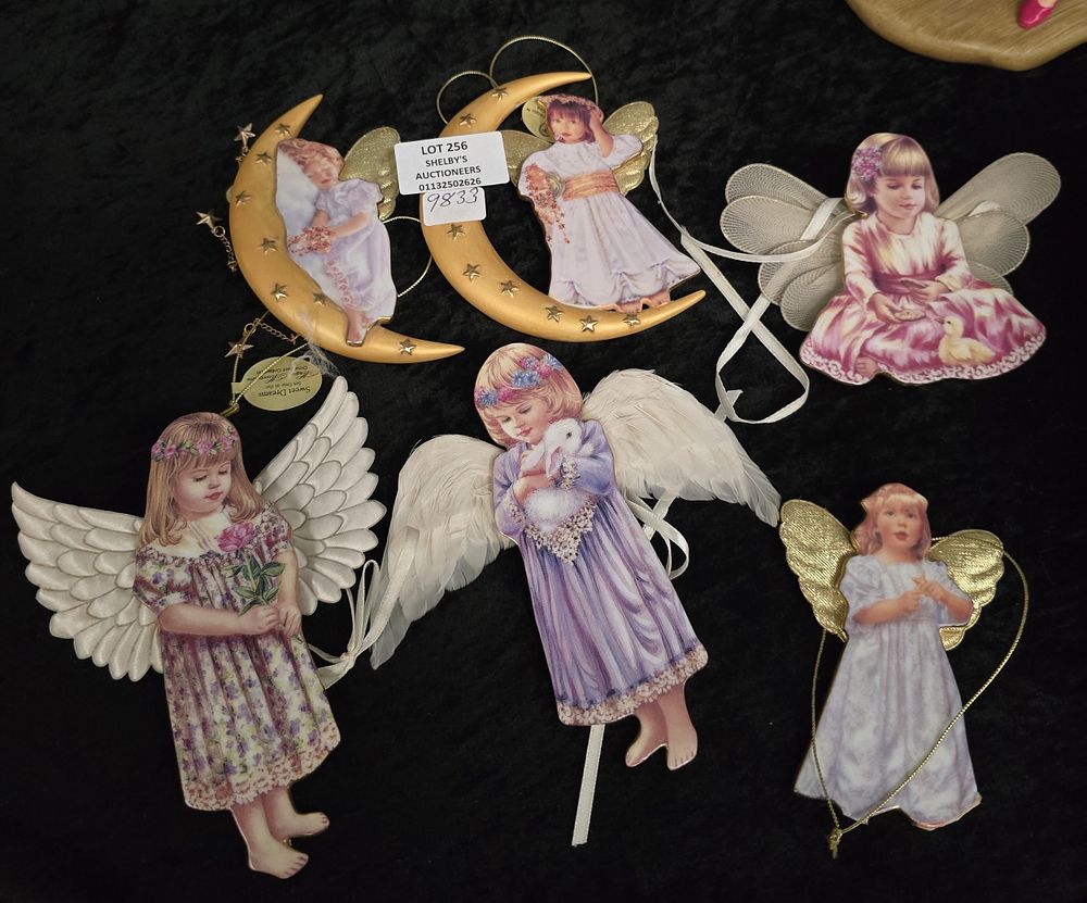 Lot 256: SELECTION OF BRADFORD EDITION PORCELAIN ANGEL CHRISTMAS DECORATIONS