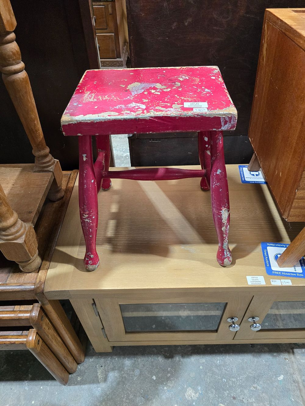 Lot 61: 1 X PINE KITCHEN FOOT STOOLS