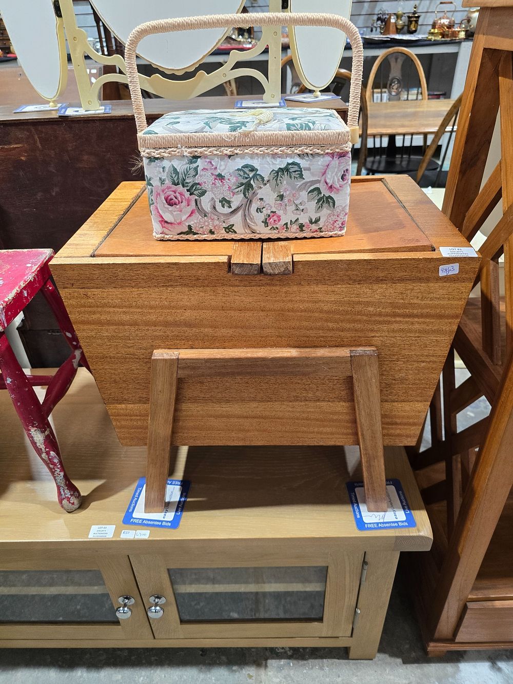 Lot 62: 1 X 1960S SEWING BOX WITH SMALL SEWING...