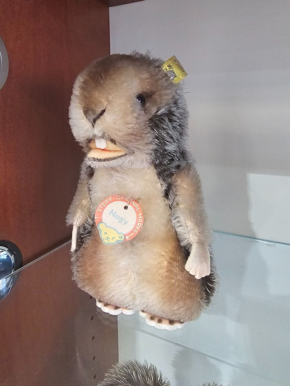 Lot 143A: 1 X STEIFF NAGY GOPHER PA55 MASS 73...