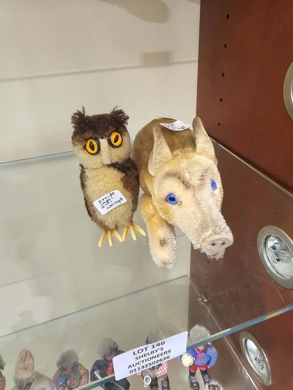 Lot 146: 1 X STEIFF MOHAIR PIG NO TAGS WITH...