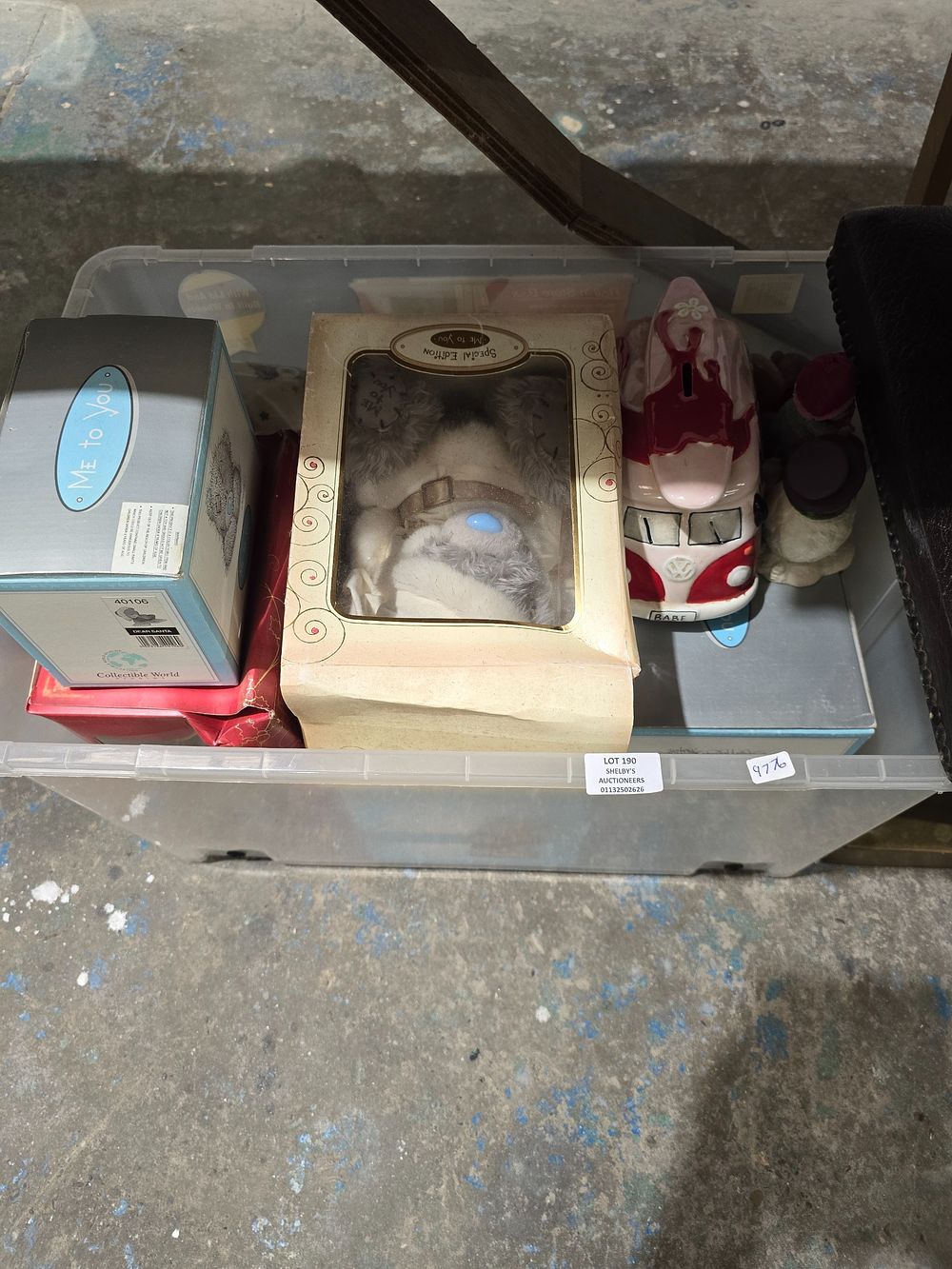Lot 190: 1 X BOXX CONTAINING VARIOUS ME TO YOU...
