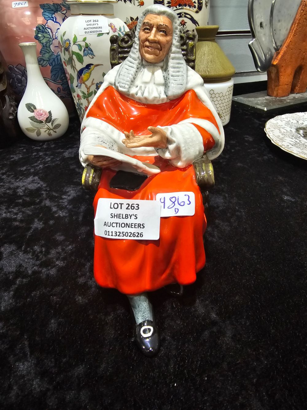 Lot 263: 1 X ROYAL DOULTON THE JUDGE FIGURINE