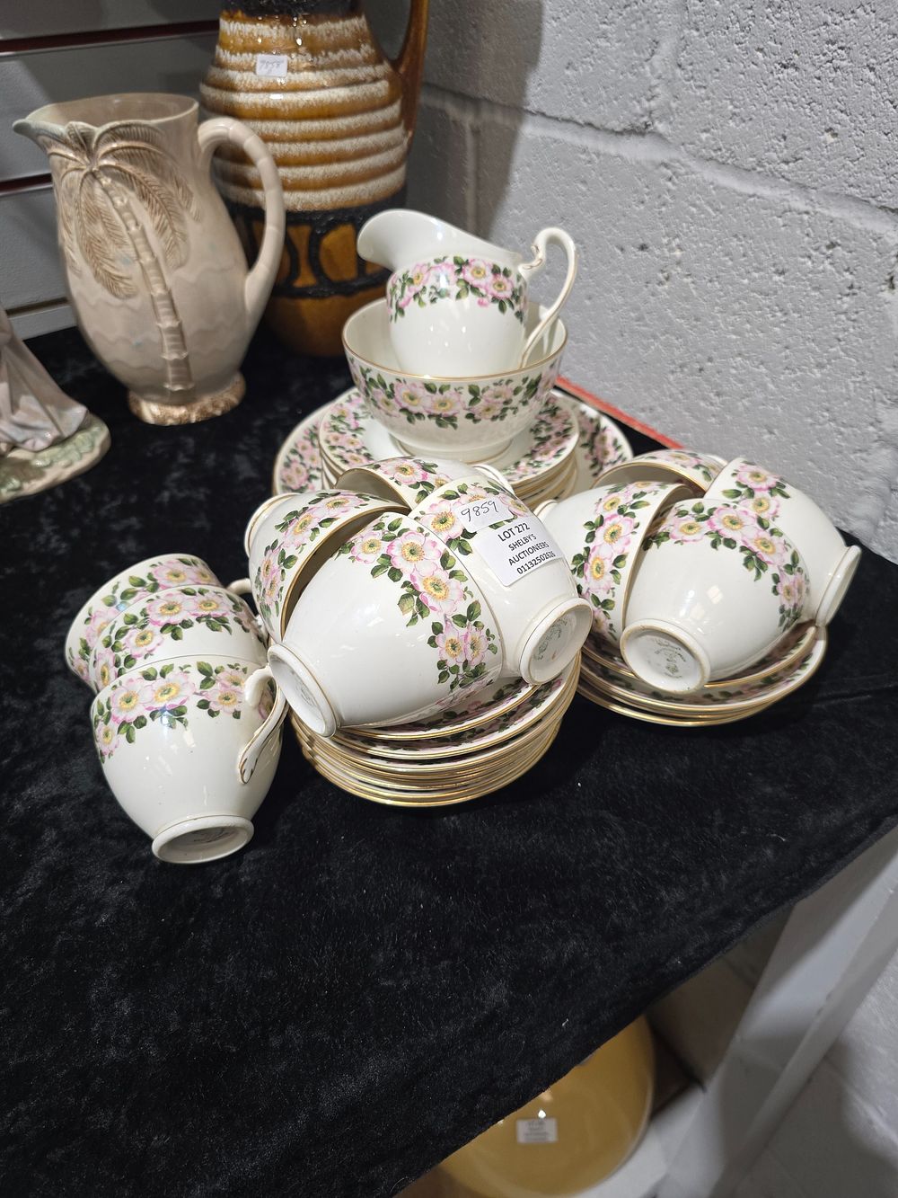 Lot 272: 37 PIECES OF CROWN STAFFORDSHIRE POTTERY WARE TEA...