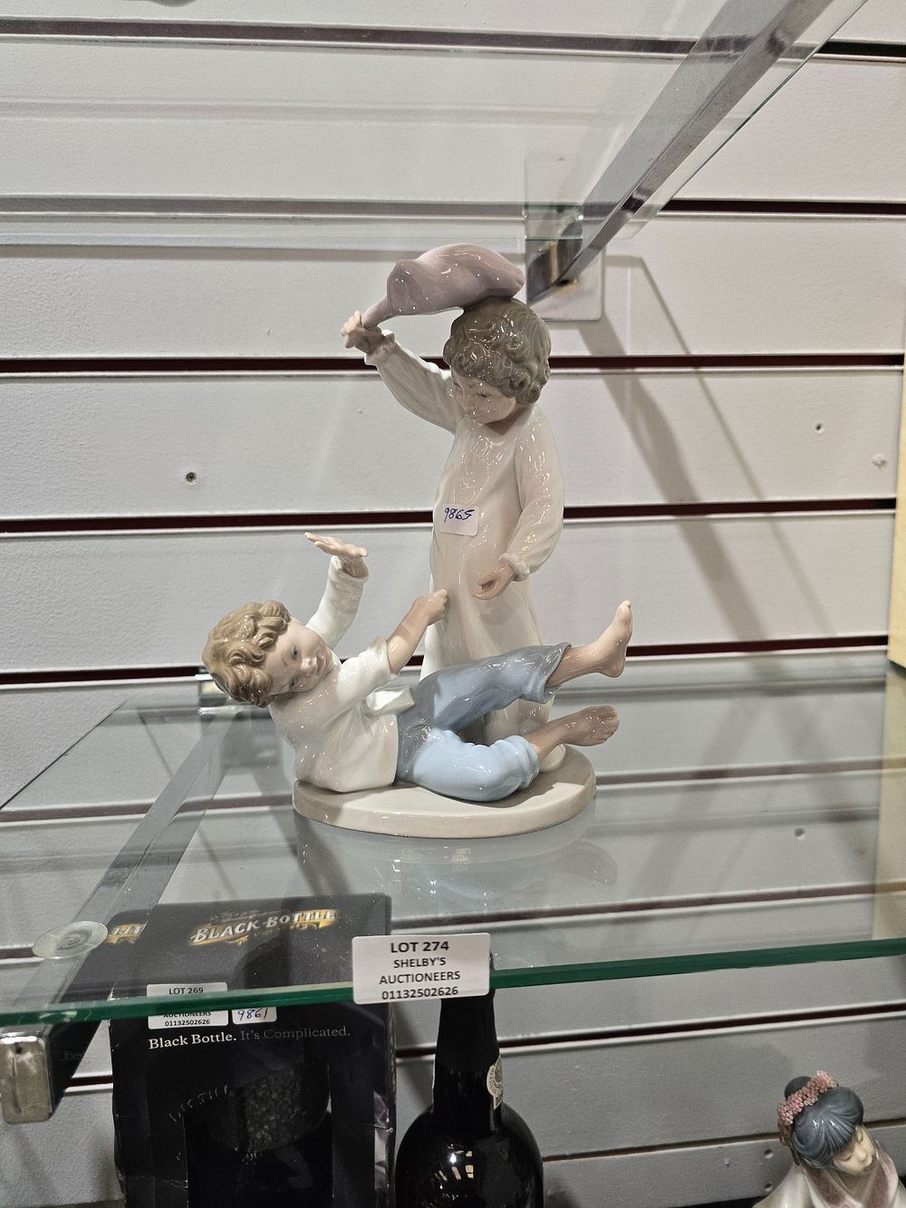 Lot 274: 1 X LARGE NAO FIGURINE PILLOW FIGHT