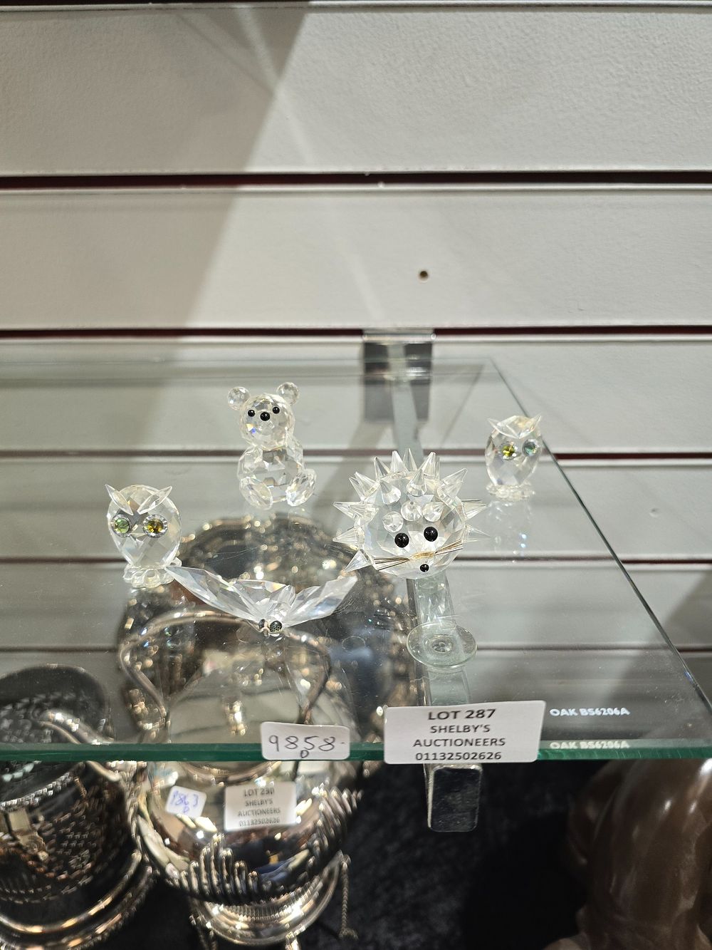 Lot 287: 5 X VARIOUS PIECES OF SWAROVSKI CRYSTAL ANIMALS...