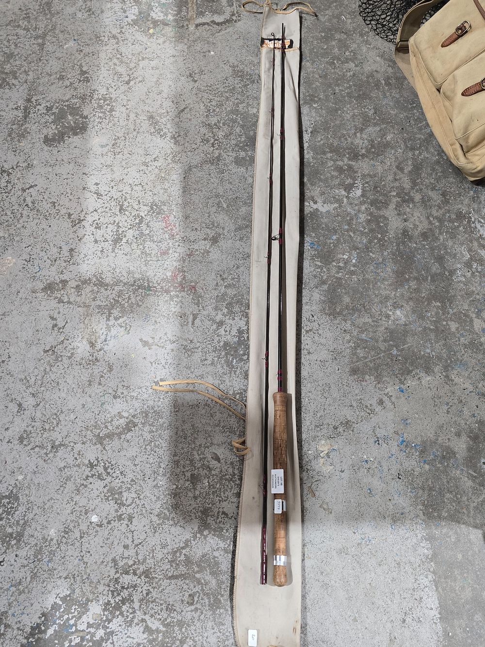 Lot 98: 1 X BRUCE AND WALKER FLY FISHING ROD