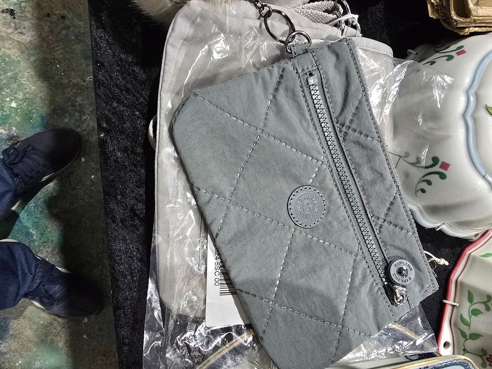Lot 223: 2 X NEW WITH TAGS KIPLING BAG AND...
