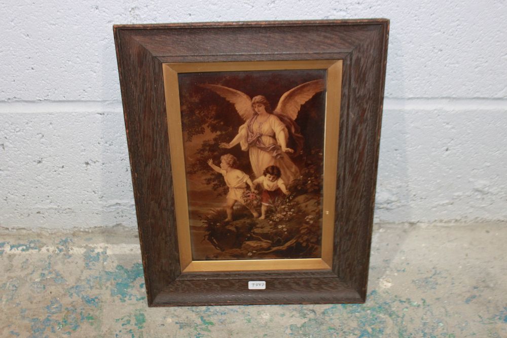 Lot 114: 1 X VICTORIAN CRYSTOLEUM DEPICITING GUARDIAN ANGEL AND...
