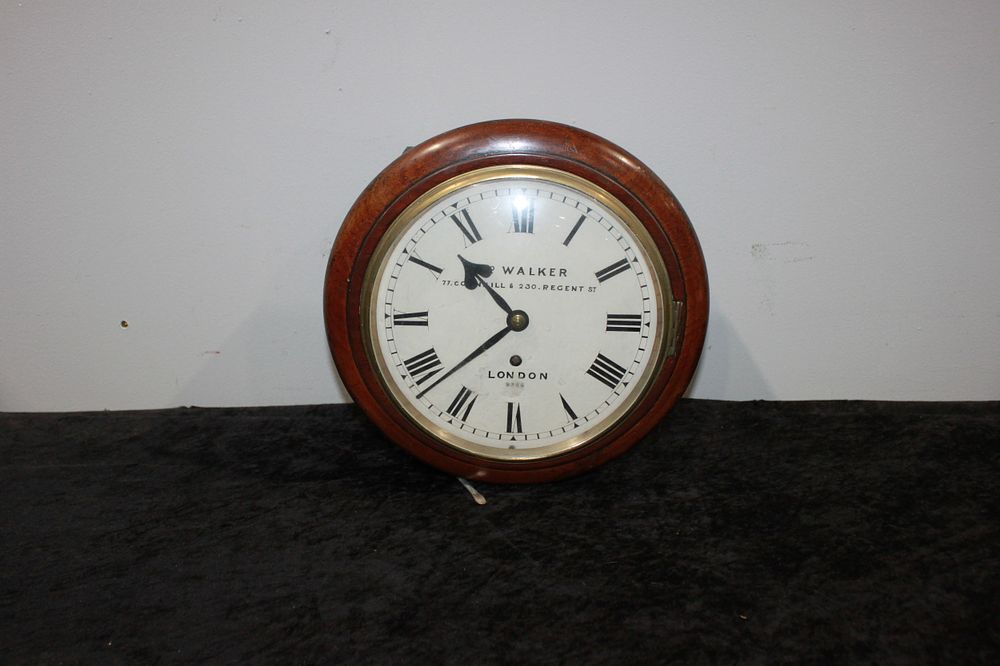 Lot 146: 1 X WALKER LONDON VICTORIAN RAILWAY CLOCK