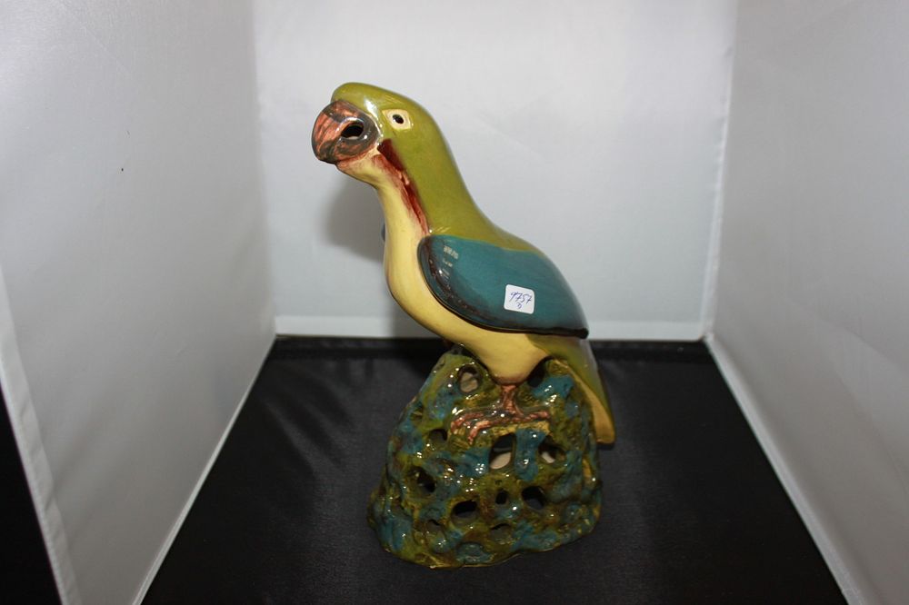Lot 169: 1 X LATE VICTORIAN CHINESE GLAZED PORCELAIN PARROT...