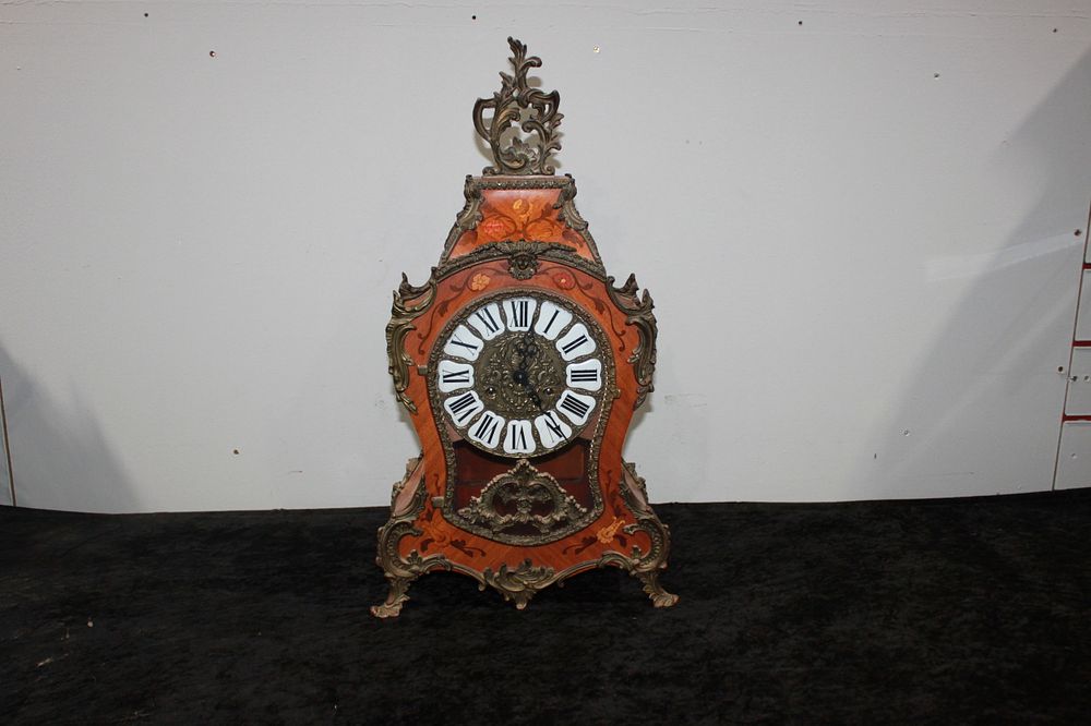 Lot 220: 1 X 20TH CENTURY GERMAN INLAID ORMOLU MOUNT...