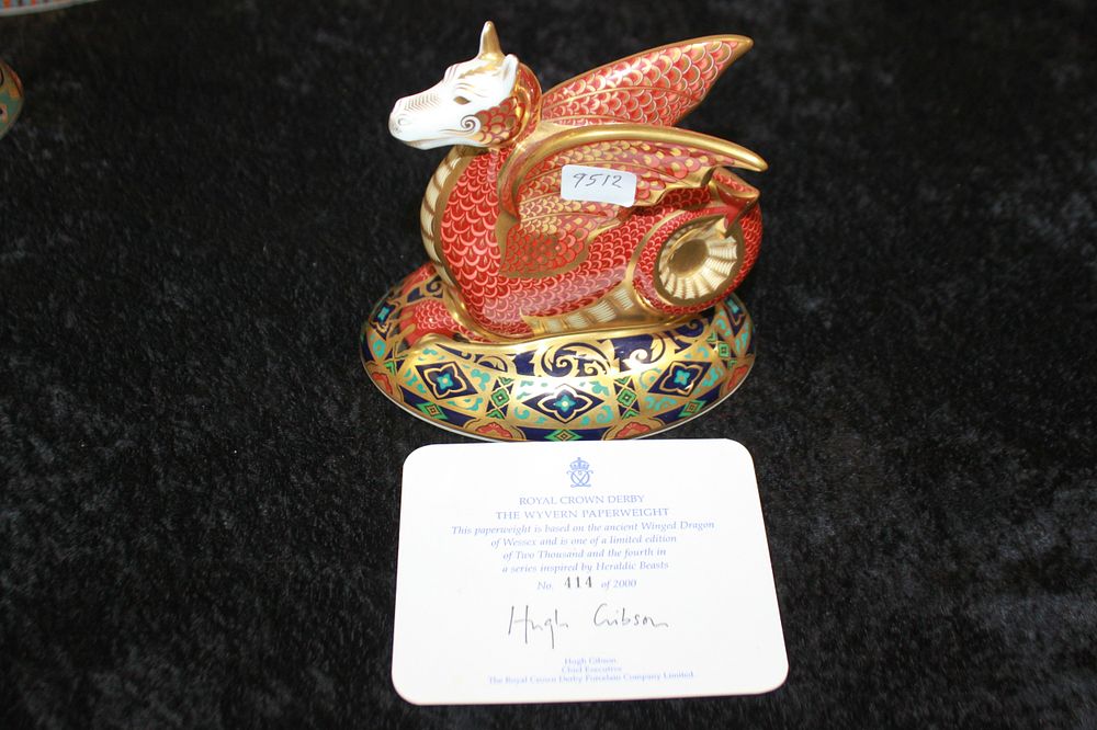 Lot 225: 1 X ROYAL CROWN DERBY THE WYVERN PAPER...