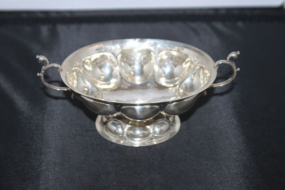 Lot 329: 1 X DUTCH SILVER BRANDY BOWL MINERVA HEAD...