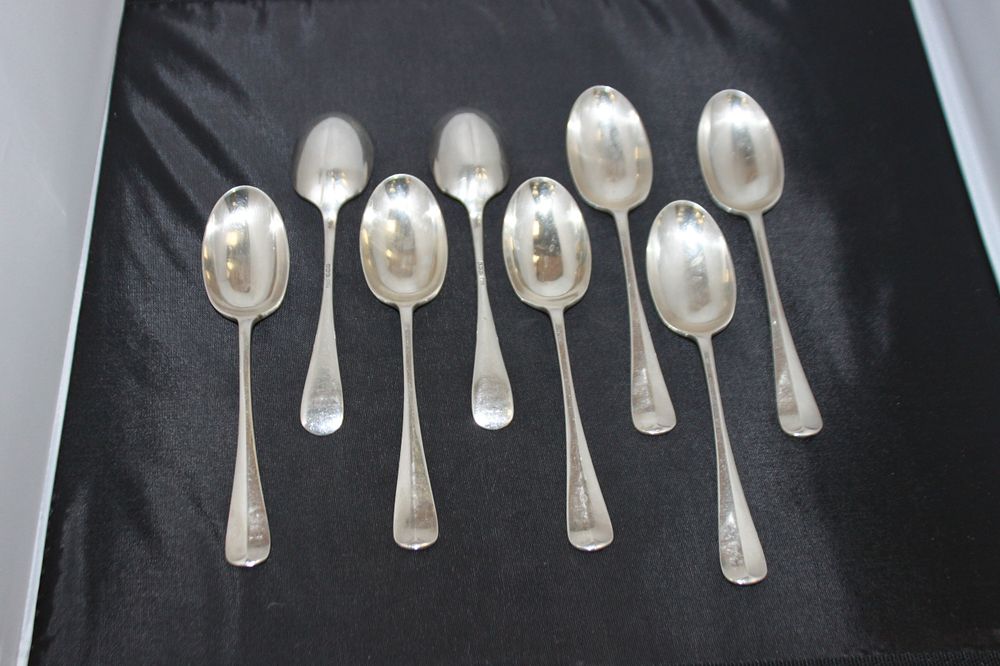Lot 333: 8 X SILVER DESERT SPOONS WALKER AND HALL...