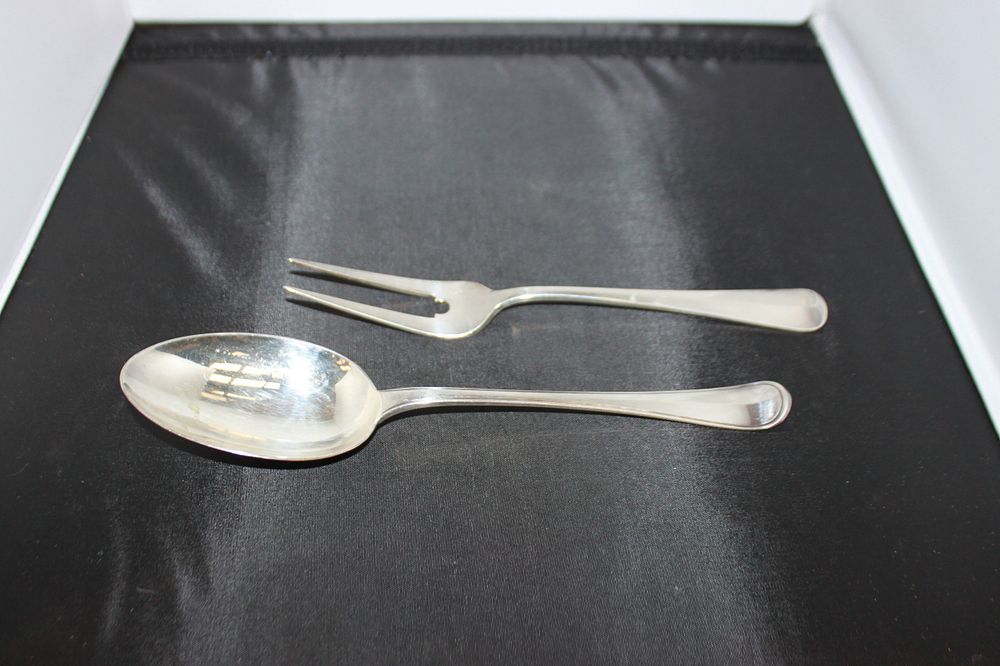 Lot 339: 1 X LARGE DUTCH SILVER SERVING SPOON WITH...