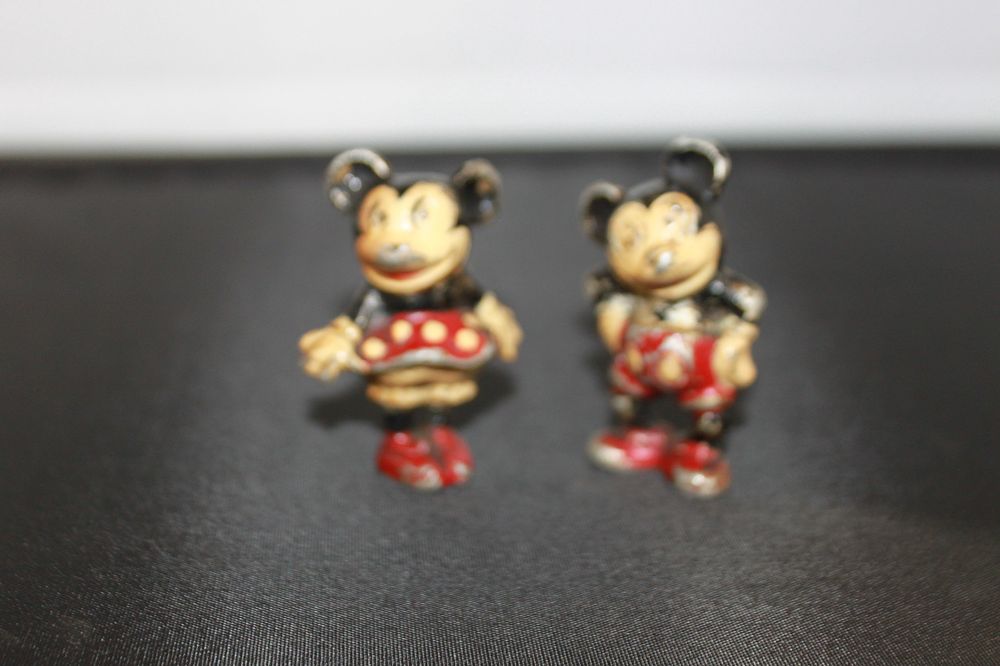 Lot 349: PAIR OF VINTAGE CAST LEAD MINNI AND MICKEY...