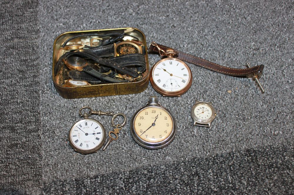 Lot 369: 1 X SILVER LADIES POCKET WATCH WITH SMITH...