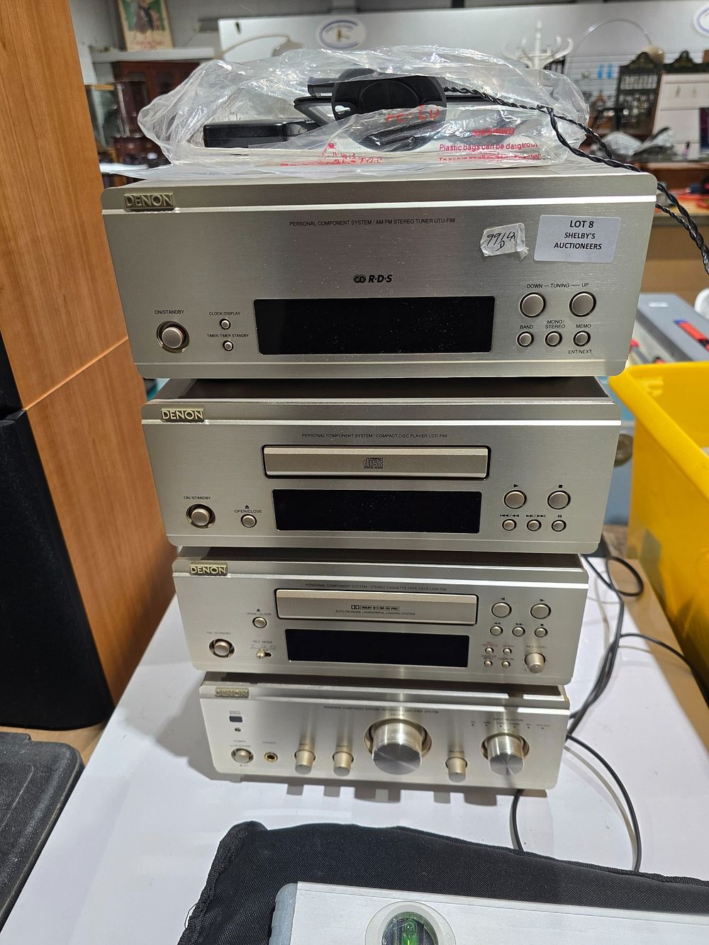 Lot 8: 1 X DENON PERSONAL COMPONETS SYSTEM