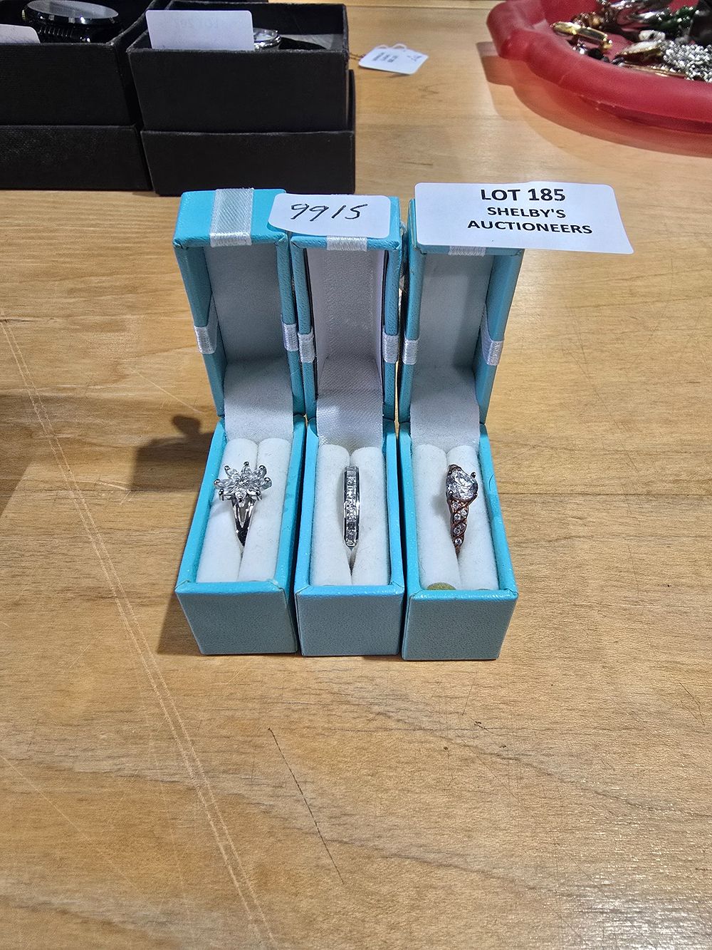 Lot 185: 3 X VARIOUS LADIES SILVER INSET RINGS TOTAL...