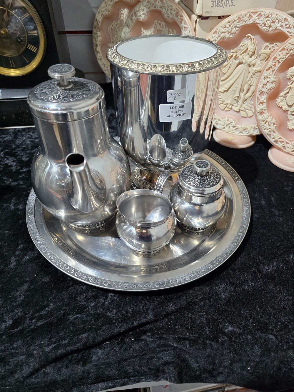 Lot 348: 1 X ONEIDA SILVER PLATED TEA SERVICE SET...