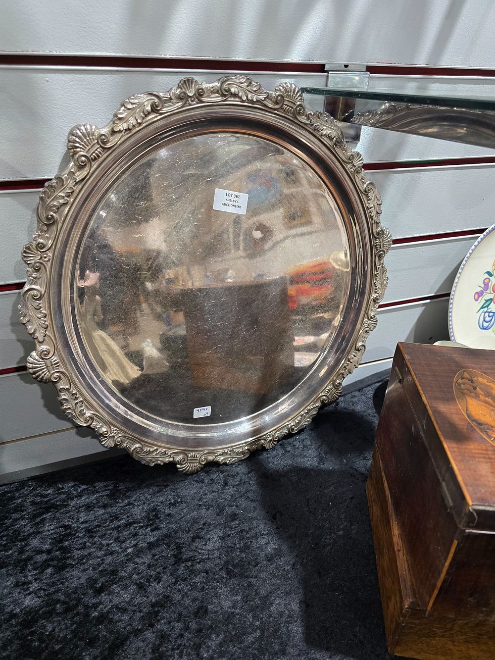 Lot 361: 1 X LARGE SILVER PLATED SERVING TRAY