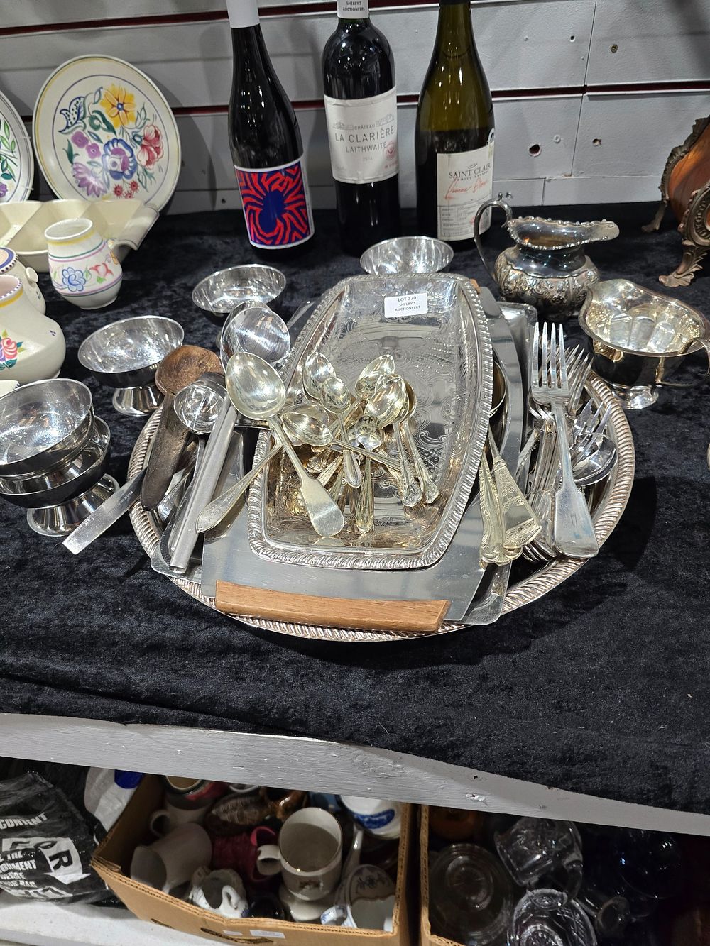 Lot 370: SELECTION OF SILVER PLATED WARE ITEMS