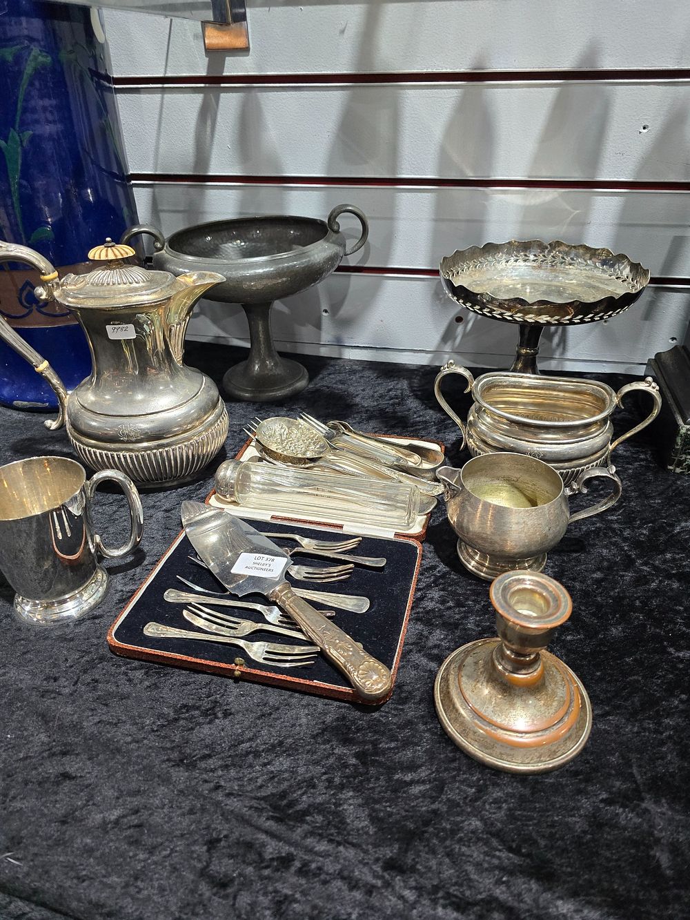 Lot 378: SELECTION OF SILVER PLATED WARE ITEMS WITH 1930S...