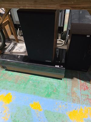 1 X HITACHI SDT 400 STERIO MUSIC SYSTEM WITH SPEAKERS