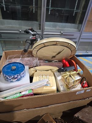 1 X BOX OF MISC WARE ITEMS INCLUDING JUNGNANS CLOCK VINTAGE TELEPHONE ETC