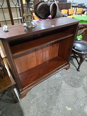 1 X VICTORIAN MAHOGANY 2 SHELF BOOKCASE