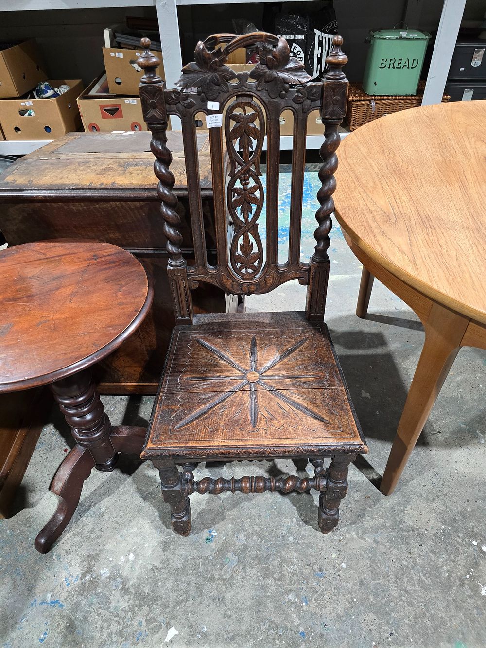 Lot 87: 1 X VICTORIAN GOTHIC STYLE CHAIR
