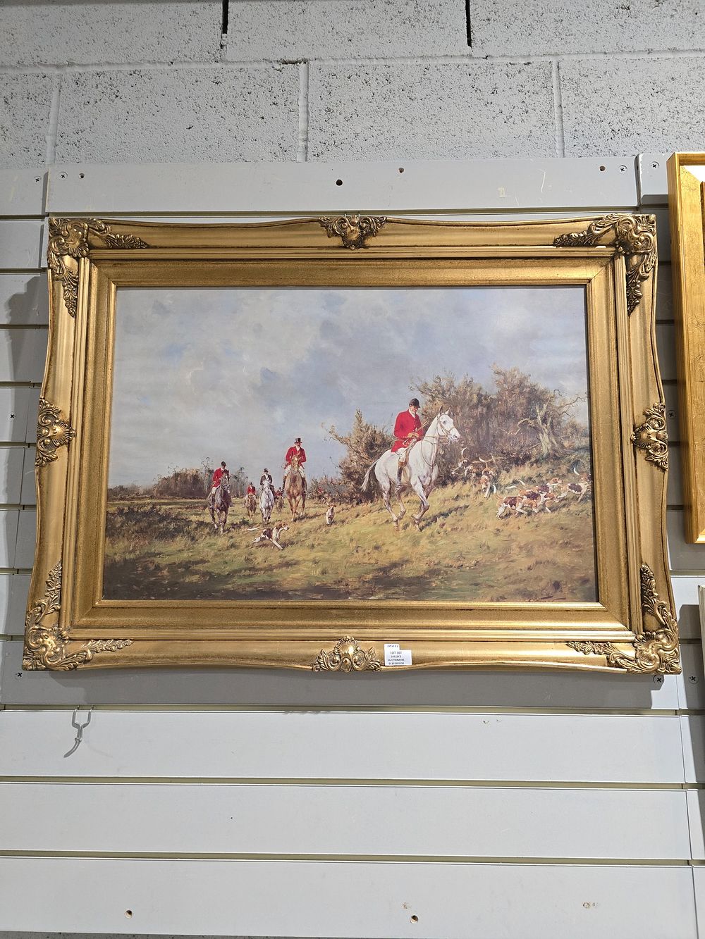 Lot 107: 1 X LARGE COUNTRY HORSE HUNT SCENE PRINT...
