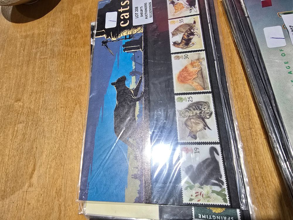 Lot 208: SELECTION OF FIRST DAY COVERS 1995