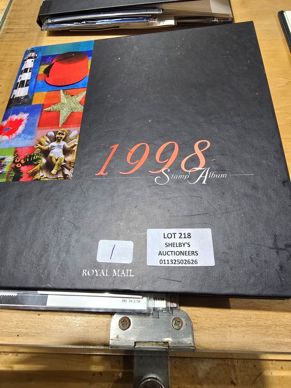 Lot 218: 1 X ROYAL MAIL 1998 STAMP ALBUMN WITH...