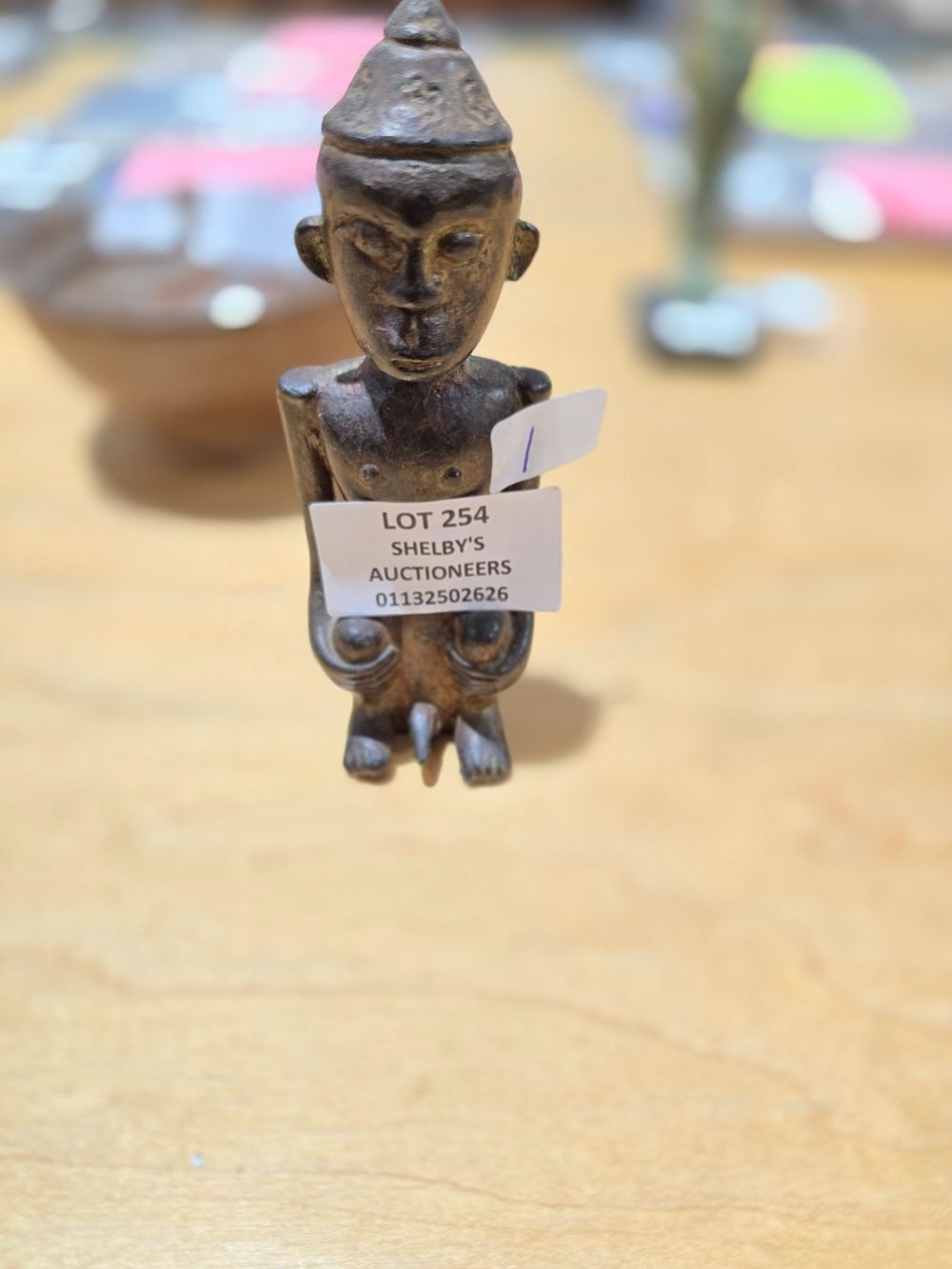 Lot 254: 1 X BRONZE WITCH DOCTOR FIGURINE