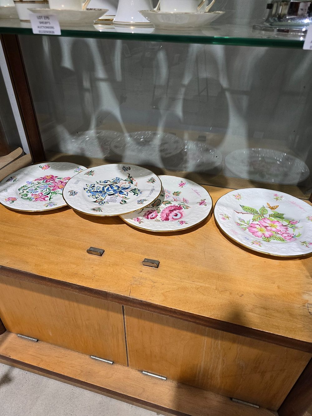 Lot 272: 4 X COALPORT MOTHER OF THE YEAR PLATES...