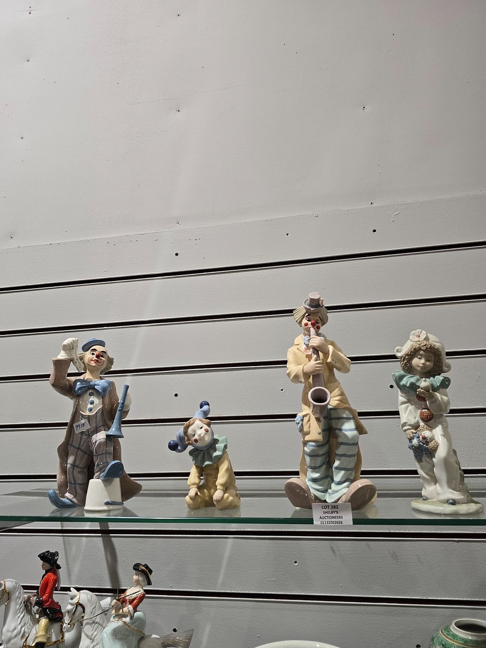 Lot 282: 2 X LEONARDO COLLECTION POTTERY CLOWNS WITH NAO...