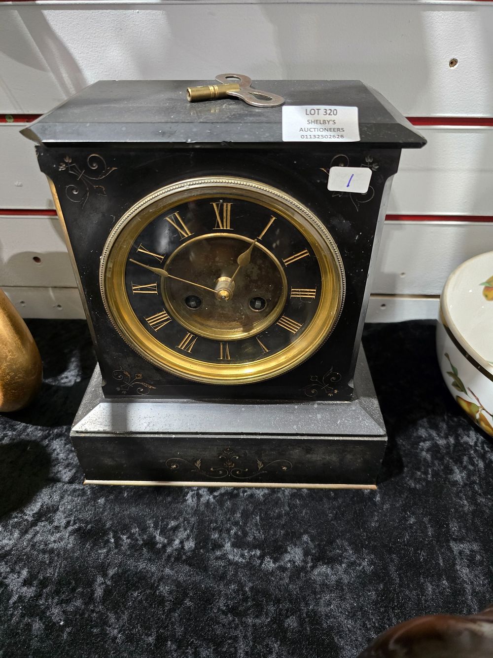 Lot 320: 1 X VICTORIAN FRENCH SLATE MANTLE CLOCK