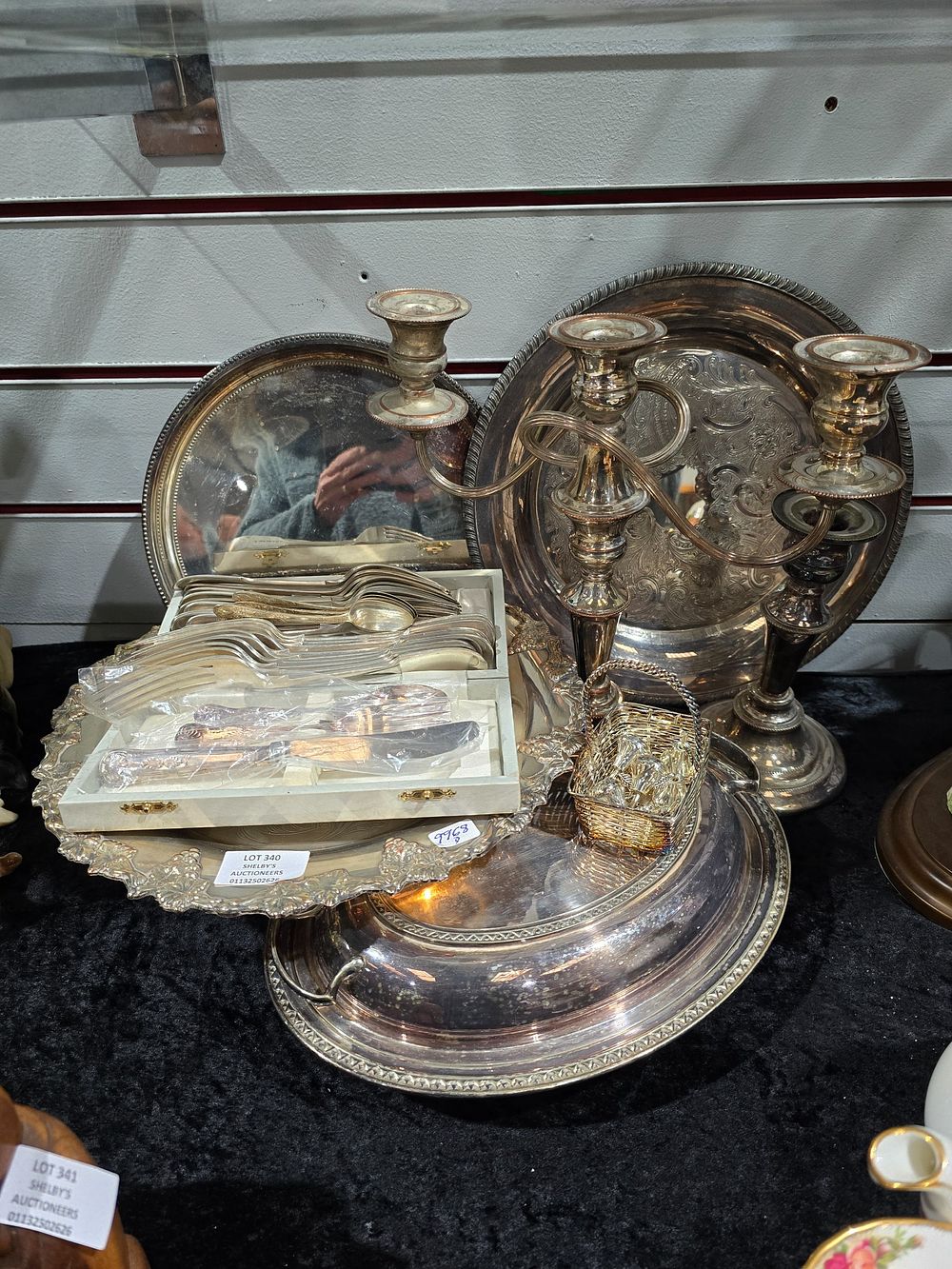 Lot 340: SELECTION OF SILVER PLATED WARE ITEMS WITH CUTLERY...