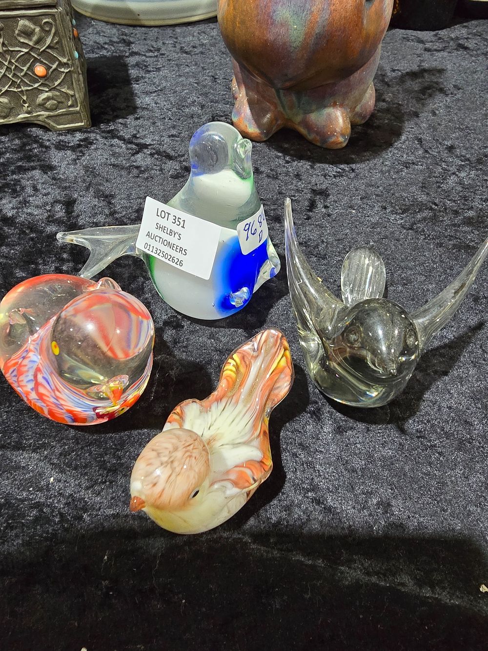 Lot 351: SELECTION OF VARIOUS GLASS BIRD FIGURINE PAPER WEIGHTS