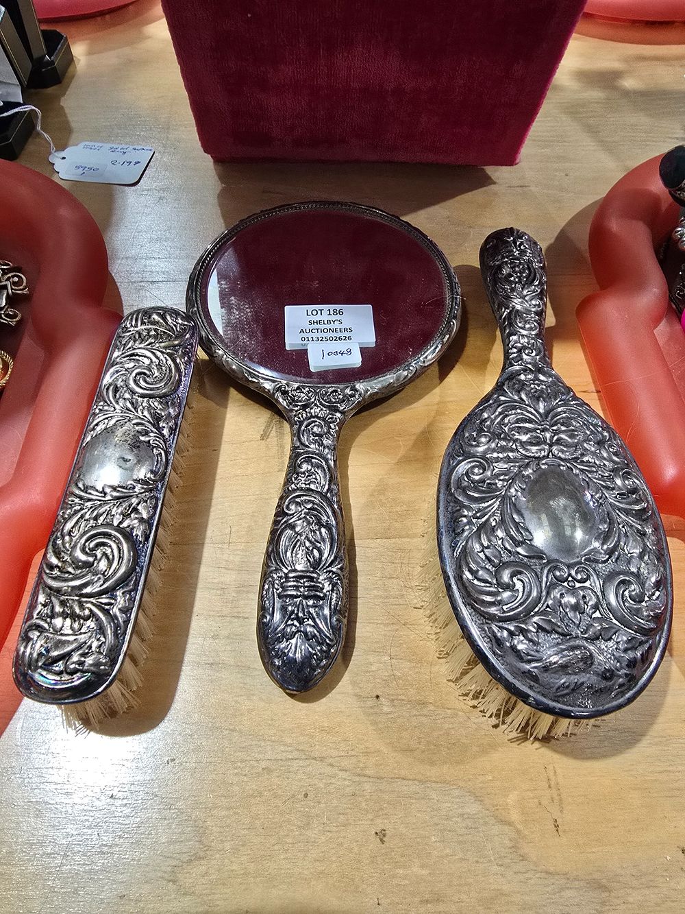 Lot 186: 1 X LADIES SILVER DRESSING TABLE SET MIRROR...