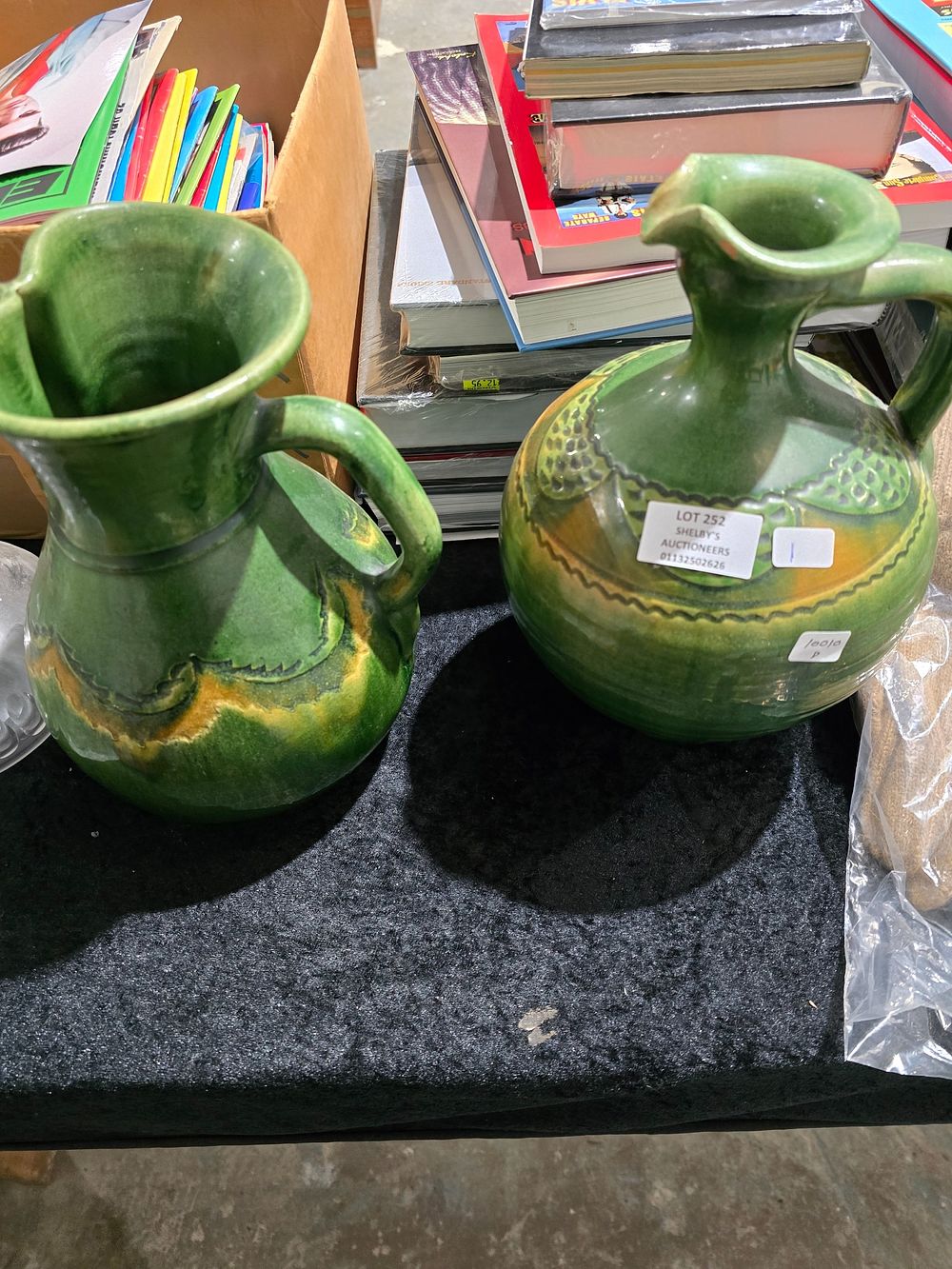 Lot 252: 2 X SPANISH TERRACOTTA ITEMS SANGRIA JUG AND...