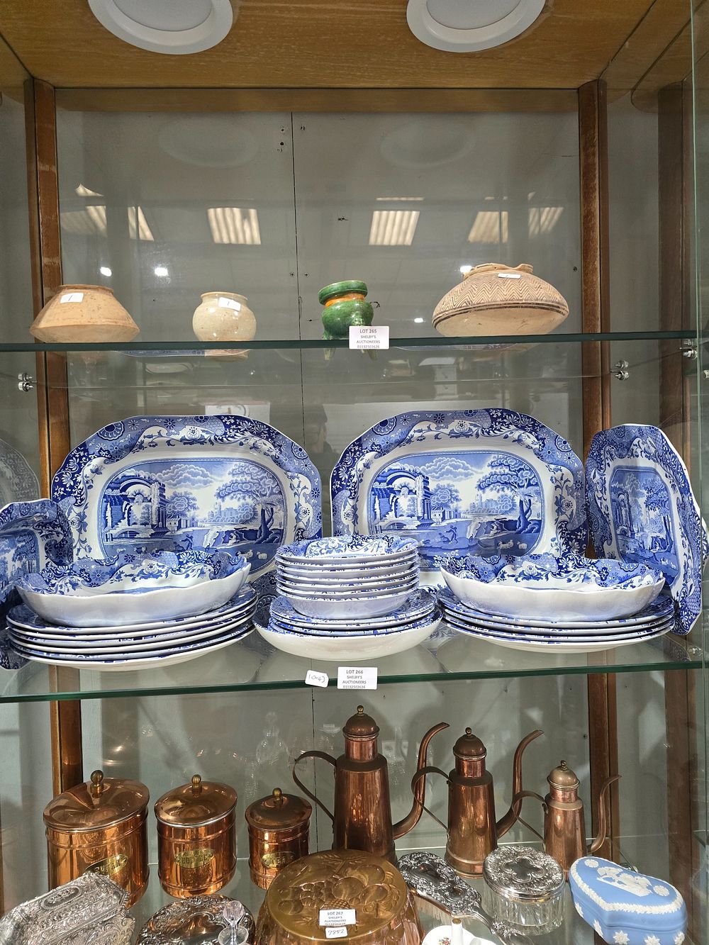 Lot 266: 29 PIECES OF SPODE POTTEY WARE ITEMS MEAT...