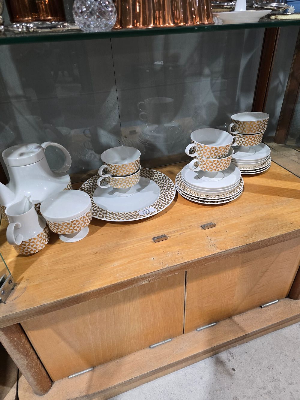 Lot 268: 21 PIECES OF ROSENTHAL GERMANY COFFEE SET ITEMS
