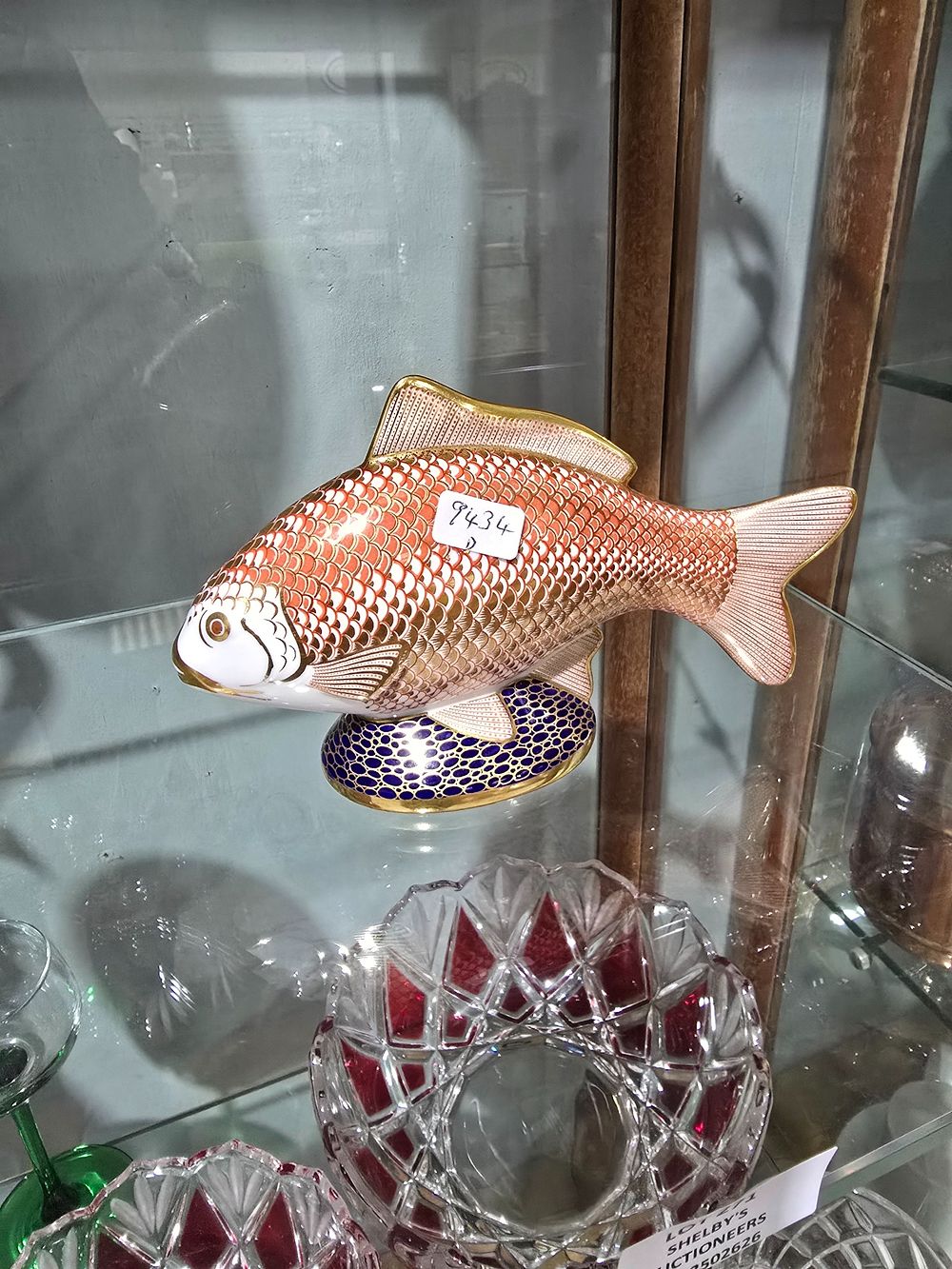 Lot 271: 1 X ROYAL CROWN DERBY KOI CAR PAPERWEIGHT...