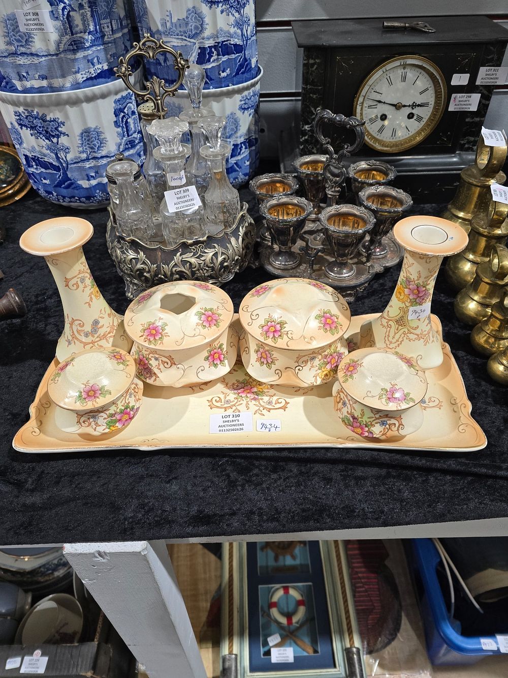 Lot 310: SELECTION OF CROWN DUCAL DRESSING TABLE SET ITEMS