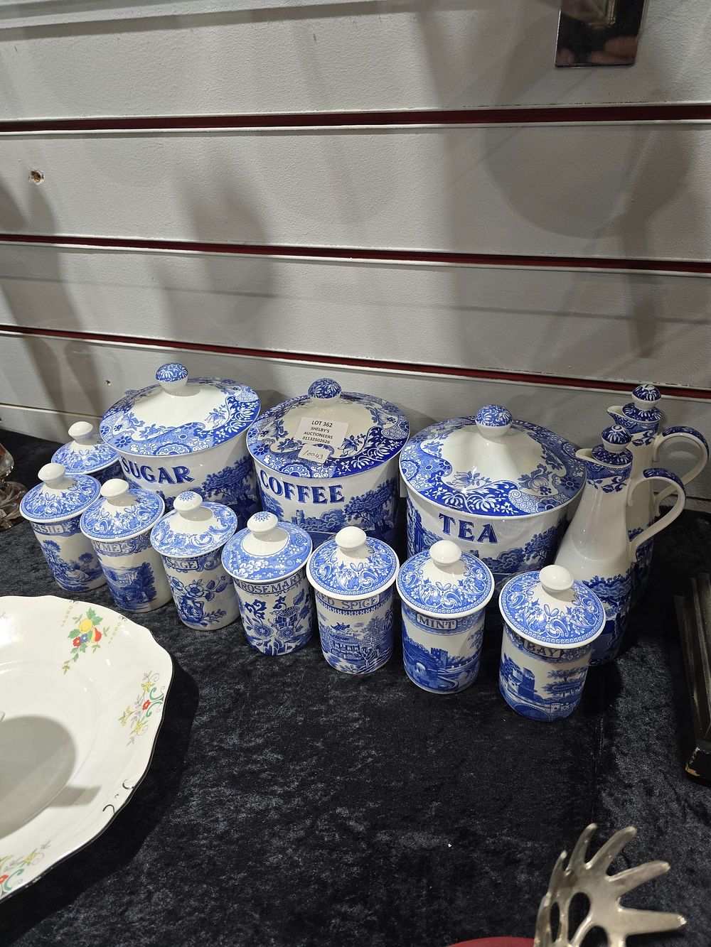 Lot 362: SELECTION OF SPODE WARE ITEMS TEA COFFE SUGAR...